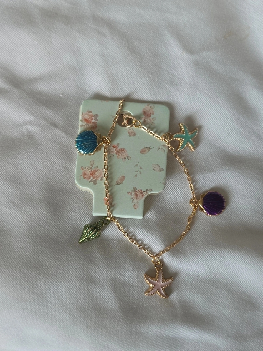Gold Tone Seashell & Starfish Charm Bracelet - Multicolor Enamel